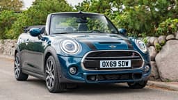 2020 Mini Convertible Sidewalk 2020 Mini Convertible Sidewalk