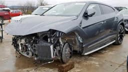 Lamborghini Urus crash Lamborghini Urus crash