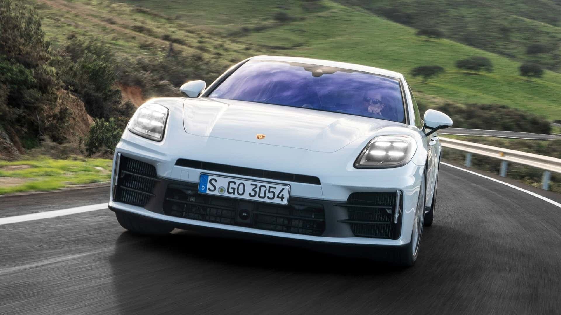 Porsche Panamera 4 (2024) Porsche Panamera 4 (2024)