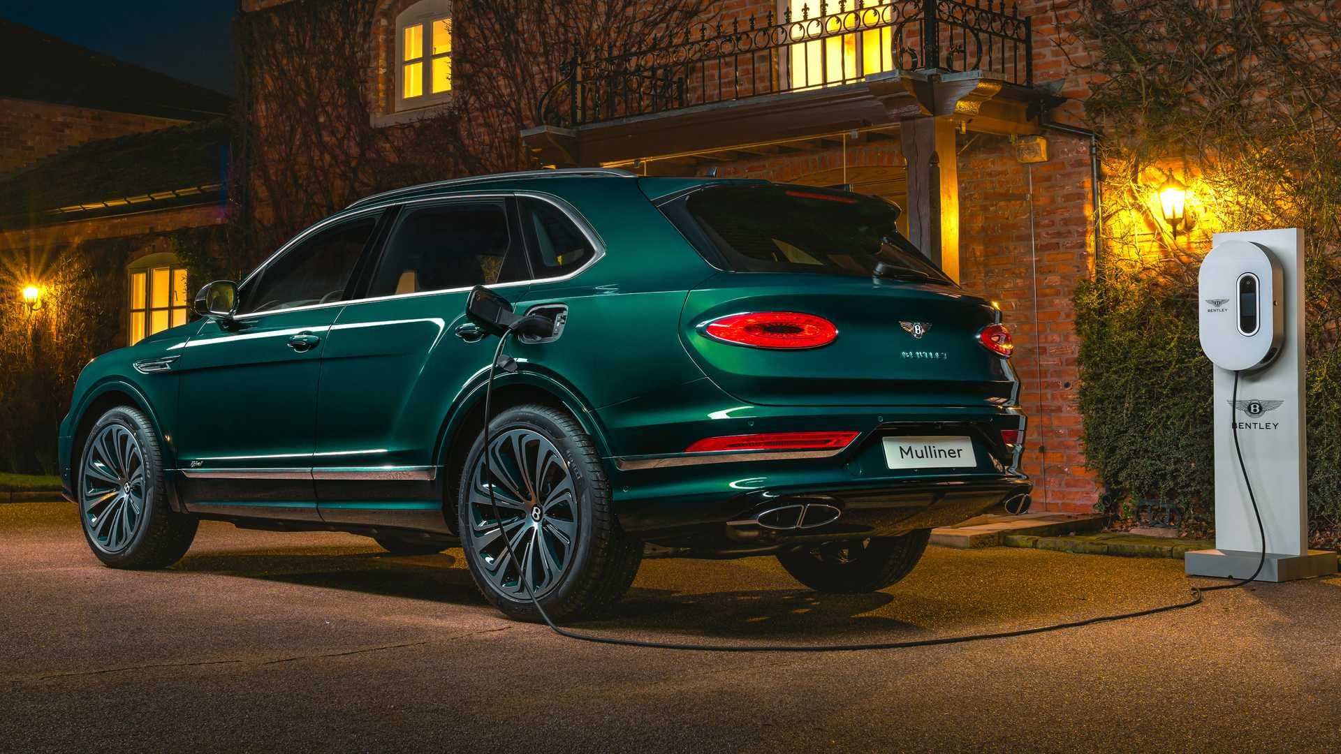 Bentley Bentayga Hybrid One-Off Charging Bentley Bentayga Hybrid One-Off Charging