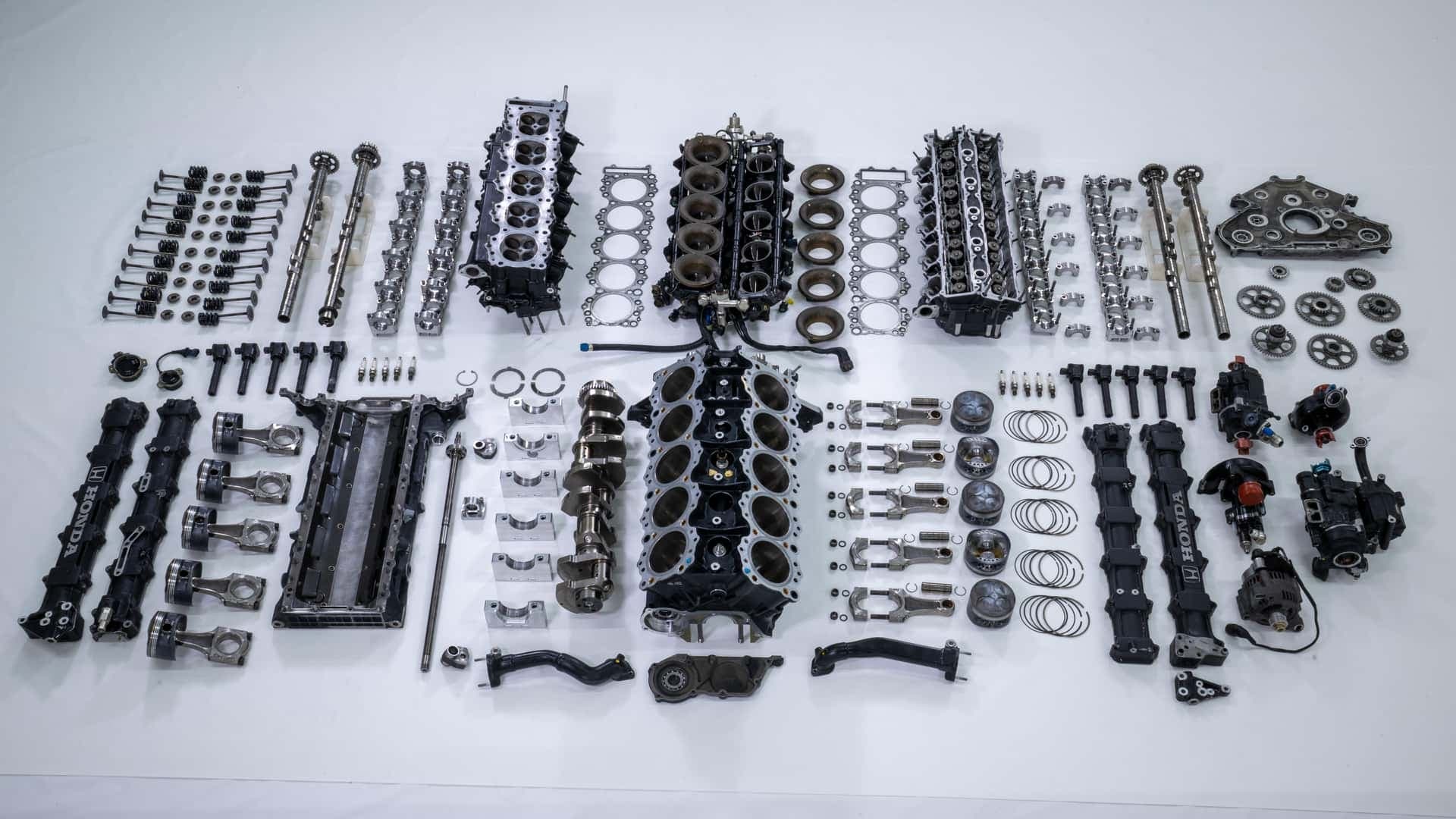 Ayrton Senna's Honda V-10 F1 Engine Ayrton Senna's Honda V-10 F1 Engine