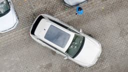 VW Touareg mit "Park Assist Plus mit Fernbedienung" VW Touareg mit "Park Assist Plus mit Fernbedienung"