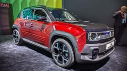 Sitzprobe Renault 4 E-Tech Electric (2025) Sitzprobe Renault 4 E-Tech Electric (2025)