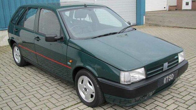 Dieser Fiat Tipo (1990) von Nigel Mansell ist ein Schnäppchen