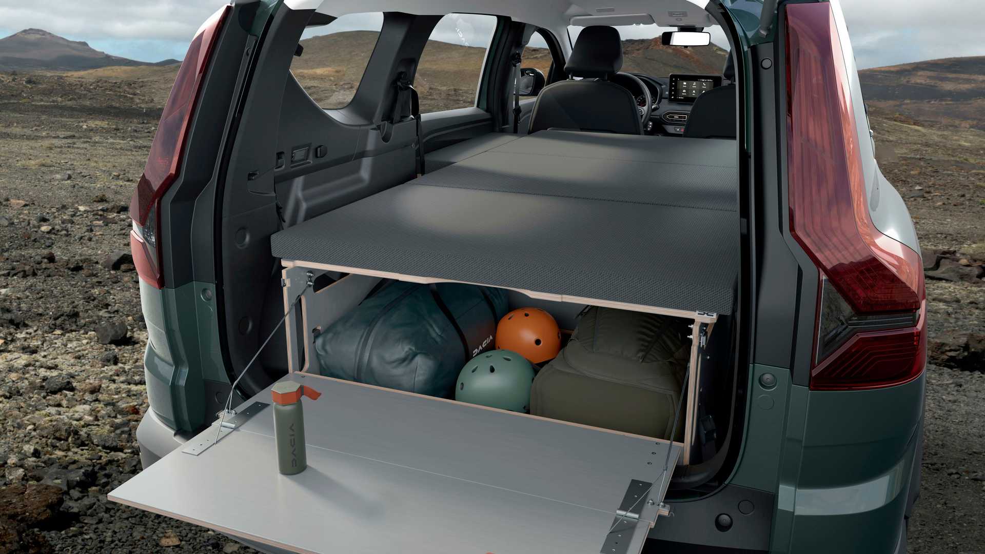 2023 Dacia Jogger Extreme with Sleep Pack
