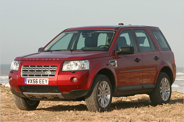 Neue Allradler: Durch Schnee und Schlamm mit Freelander, X5 und Co.