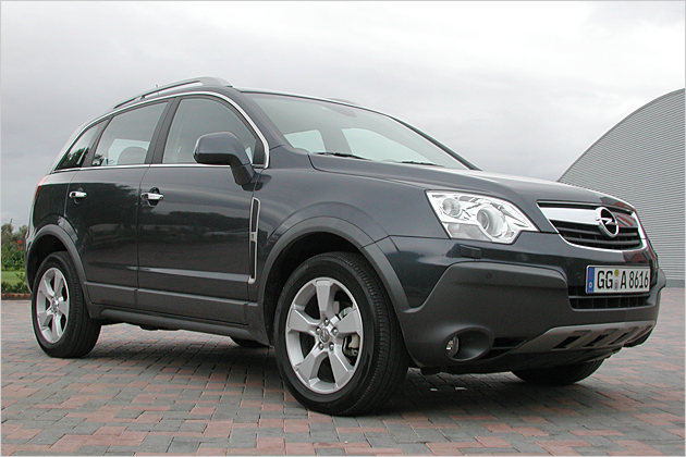 Neue Allradler: Durch Schnee und Schlamm mit Freelander, X5 und Co.