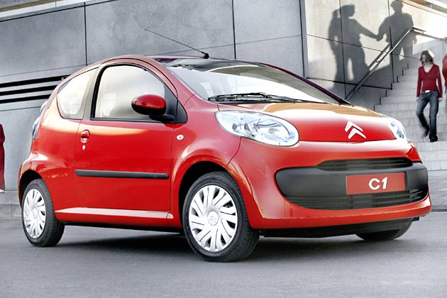 Die Autos mit dem kleinsten und mit dem größten CO2-Ausstoß