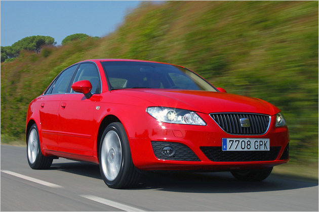 Auto-Verwandte: Schwestermodelle und technische Zwillinge