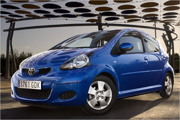 Auto-Verwandte: Schwestermodelle und technische Zwillinge