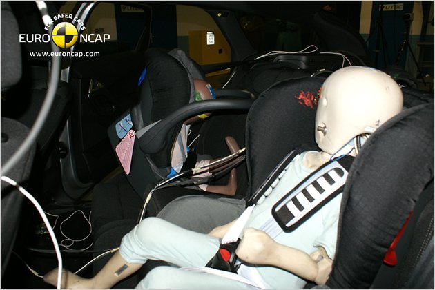 EuroNCAP August 2011: Neun Modelle gut, eines mit Schnitzer