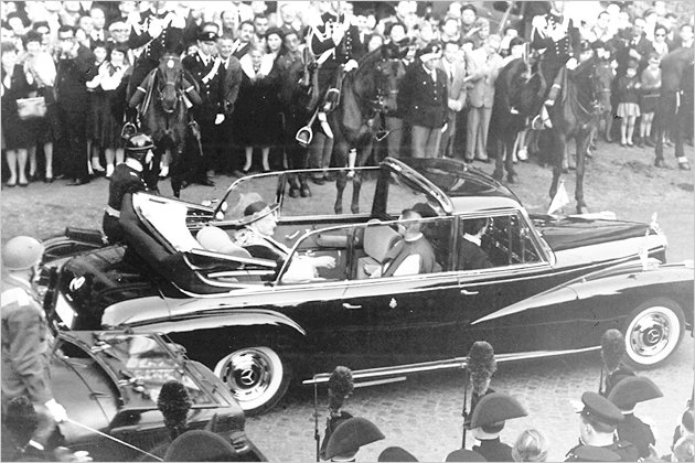 Unterwegs im Auftrag des Herrn: Die Autos der Päpste