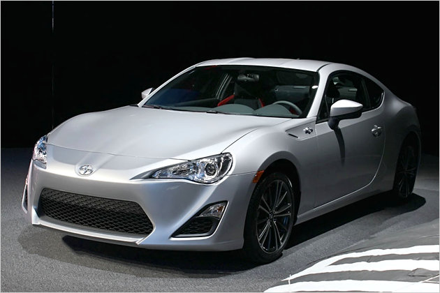 NAIAS 2012: Internationale Neuheiten von Bentley bis Toyota
