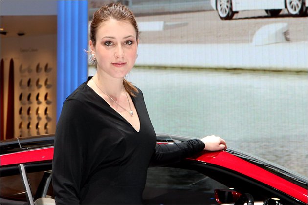 Genfer Autosalon 2012: Die heißesten Girls von der Messe