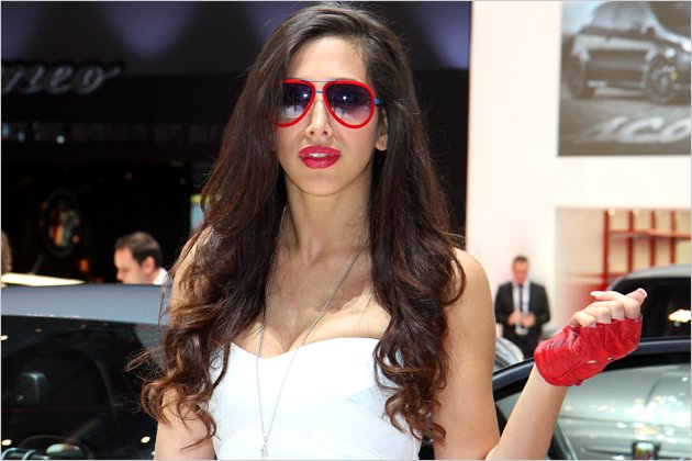 Genfer Autosalon 2012: Die heißesten Girls von der Messe