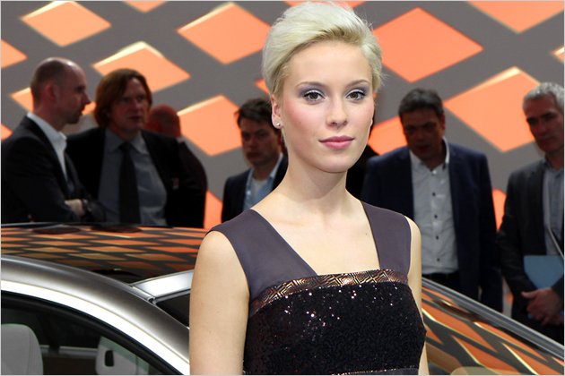 Genfer Autosalon 2012: Die heißesten Girls von der Messe