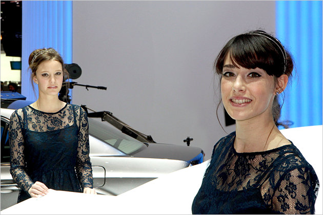 Genfer Autosalon 2012: Die heißesten Girls von der Messe