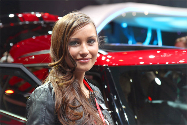 Genfer Autosalon 2012: Die heißesten Girls von der Messe