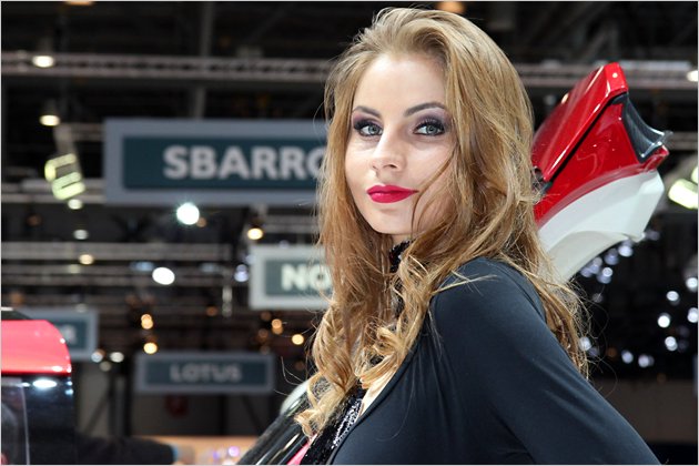 Genfer Autosalon 2012: Die heißesten Girls von der Messe