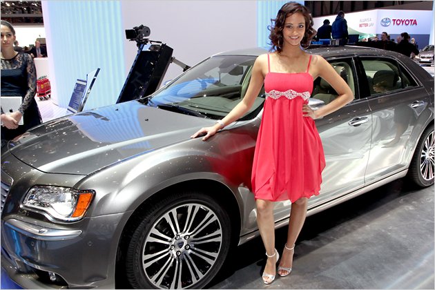 Genfer Autosalon 2012: Die heißesten Girls von der Messe