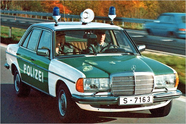 Eins, zwei, Polizei: Die schönsten Streifenwagen von gestern bis heute