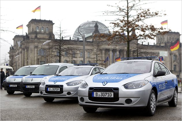 Eins, zwei, Polizei: Die schönsten Streifenwagen von gestern bis heute