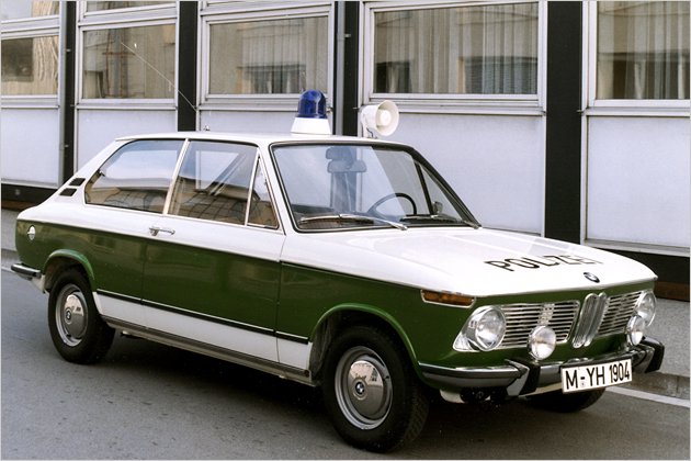 Eins, zwei, Polizei: Die schönsten Streifenwagen von gestern bis heute