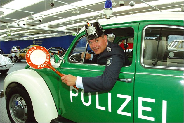 Eins, zwei, Polizei: Die schönsten Streifenwagen von gestern bis heute