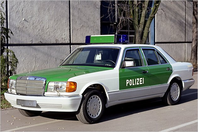Eins, zwei, Polizei: Die schönsten Streifenwagen von gestern bis heute