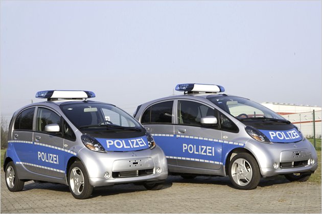Eins, zwei, Polizei: Die schönsten Streifenwagen von gestern bis heute