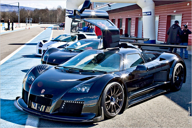 Club 300: Diese Autos knacken die 300-km/h-Marke