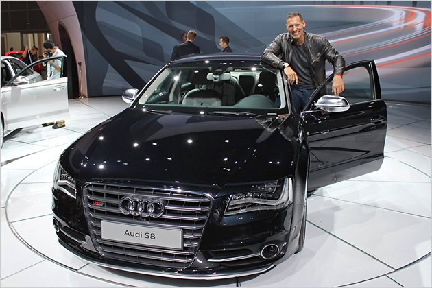 Prominente und ihre Autos: Welcher Star fährt welches Fahrzeug?