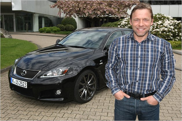 Prominente und ihre Autos: Welcher Star fährt welches Fahrzeug?