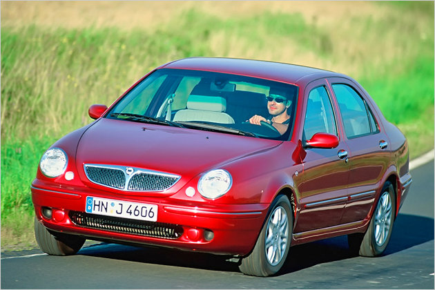 Voll daneben: Das sind die hässlichsten Autos der Welt