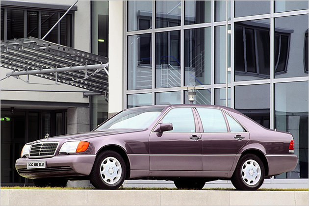 Mercedes S-Klasse: Mit dem Luxusliner durch die Jahrzehnte