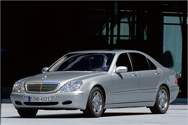 Mercedes S-Klasse: Mit dem Luxusliner durch die Jahrzehnte