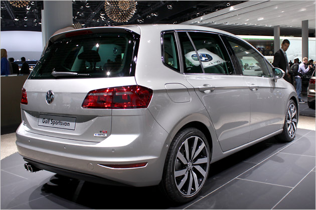 VW Golf Sportsvan: Erste Sitzprobe im neuen Hochsitz-Golf