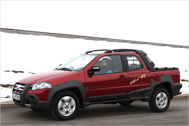 Beplankt und hochgelegt: Pseudo-Offroader per Plastik