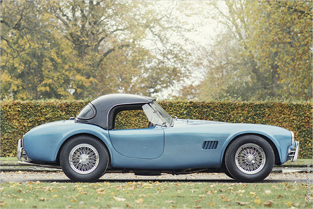 Oldtimer-Auktionen von Bonhams und Artcurial auf der Rétromobile 2015 