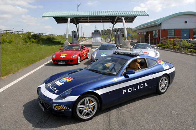 BMW i8, Bugatti Veyron und Co: Das sind die stärksten Polizeiautos der Welt