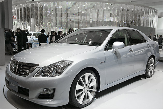 14 Generationen Toyota Crown: Japans obere Mittelklasse wird 60