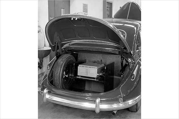 Razzia! Historische Polizeiautos im Audi-Museum als Bildergalerie