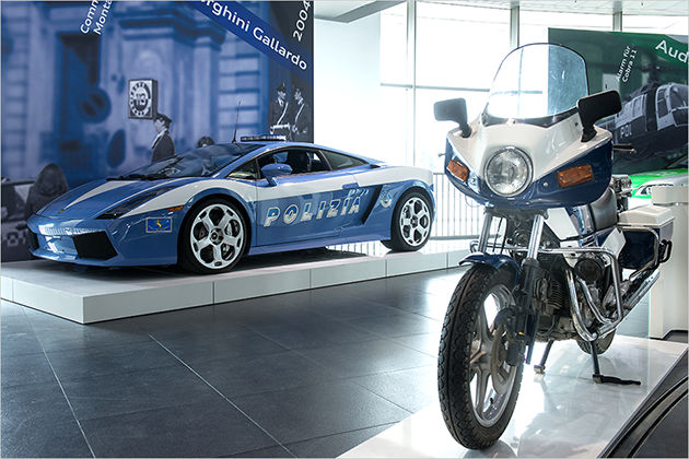 Razzia! Historische Polizeiautos im Audi-Museum als Bildergalerie