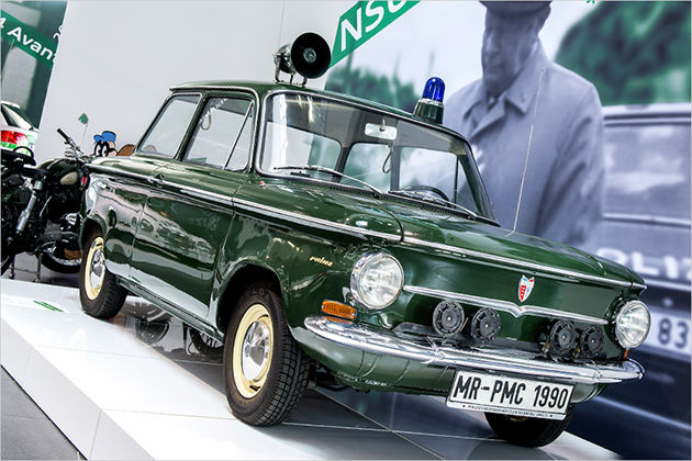 Razzia! Historische Polizeiautos im Audi-Museum als Bildergalerie