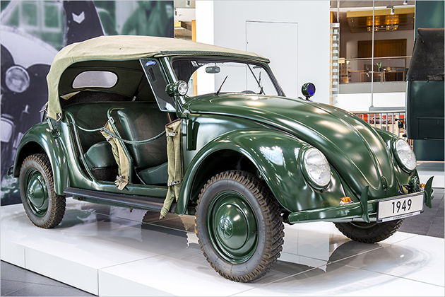 Razzia! Historische Polizeiautos im Audi-Museum als Bildergalerie
