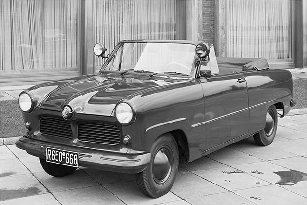 Razzia! Historische Polizeiautos im Audi-Museum als Bildergalerie