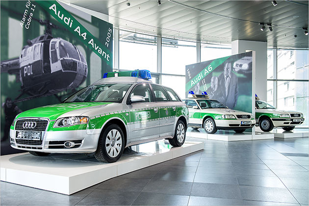 Razzia! Historische Polizeiautos im Audi-Museum als Bildergalerie