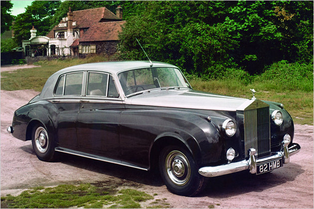 Die schönsten englischen Autos aller Zeiten in einer Galerie