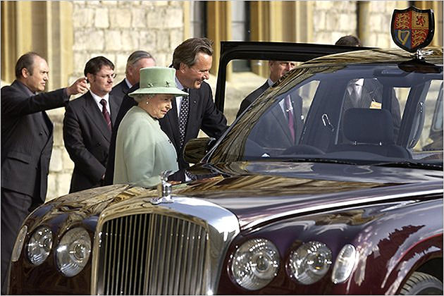 Range-Rover-Paradefahrzeug für Queen Elizabeth II plus Bildergalerie vom royalen Fuhrpark