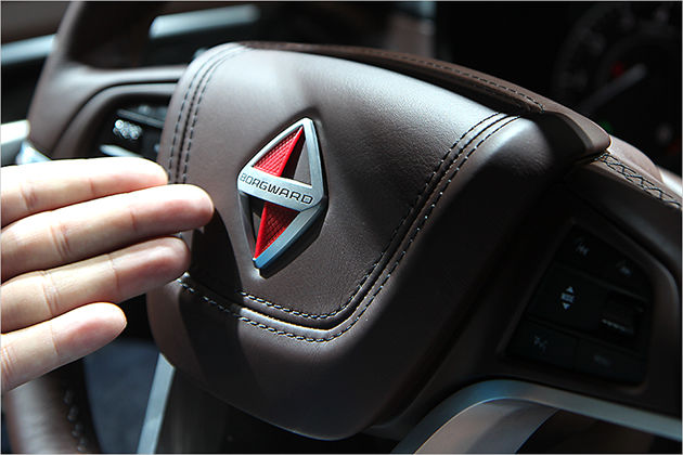 IAA 2015: Erste Sitzprobe im Borgward BX7 TS mit technischen Daten und Marktstart